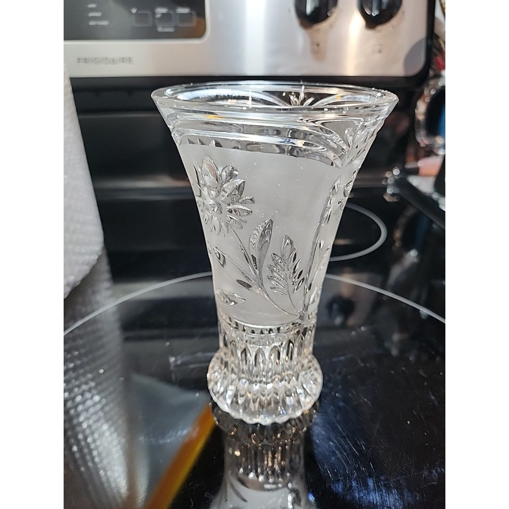 Lausitzer German 1980's Clear Cut Glass Bud Vase Floral 14.5cm Tall